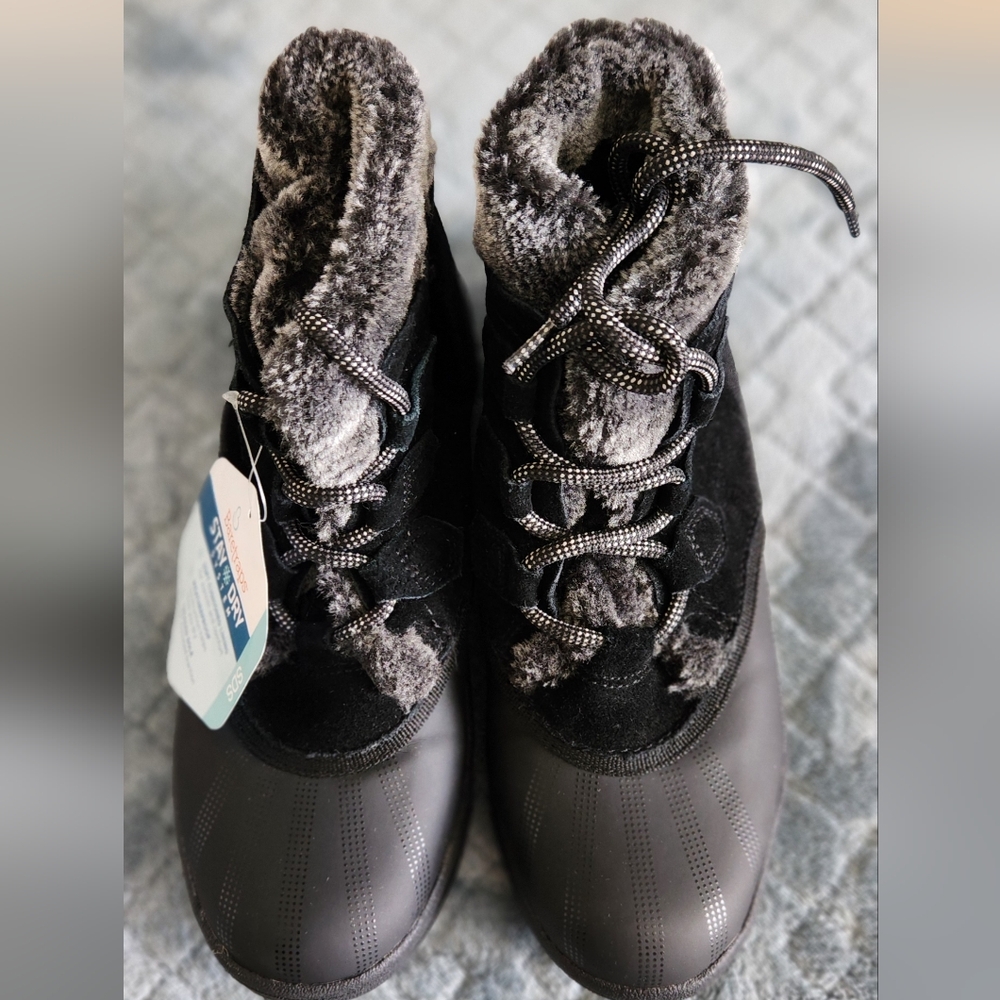 NEW NWOT Baretraps Women's Boots